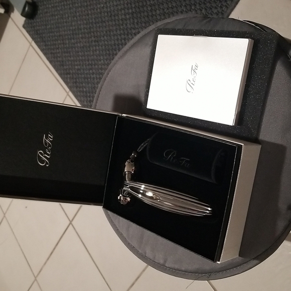 💕REFA💕 ReFa Carat Ray Face Roller ~ New In Box - Picture 14 of 17